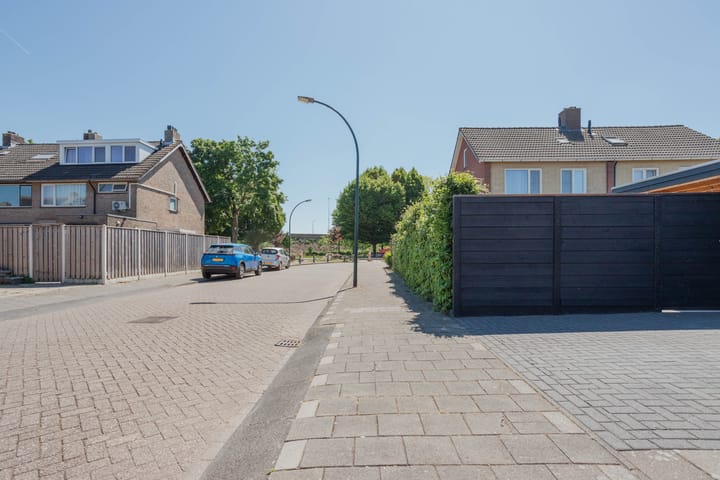 Foto 10 van Debussylaan 16