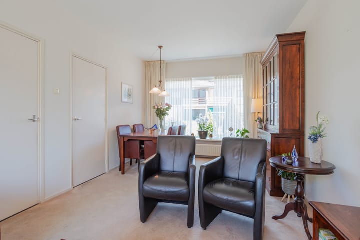 Foto 15 van Debussylaan 16