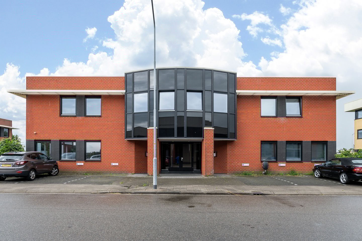 Bekijk foto 1 van Spoorhaven 80
