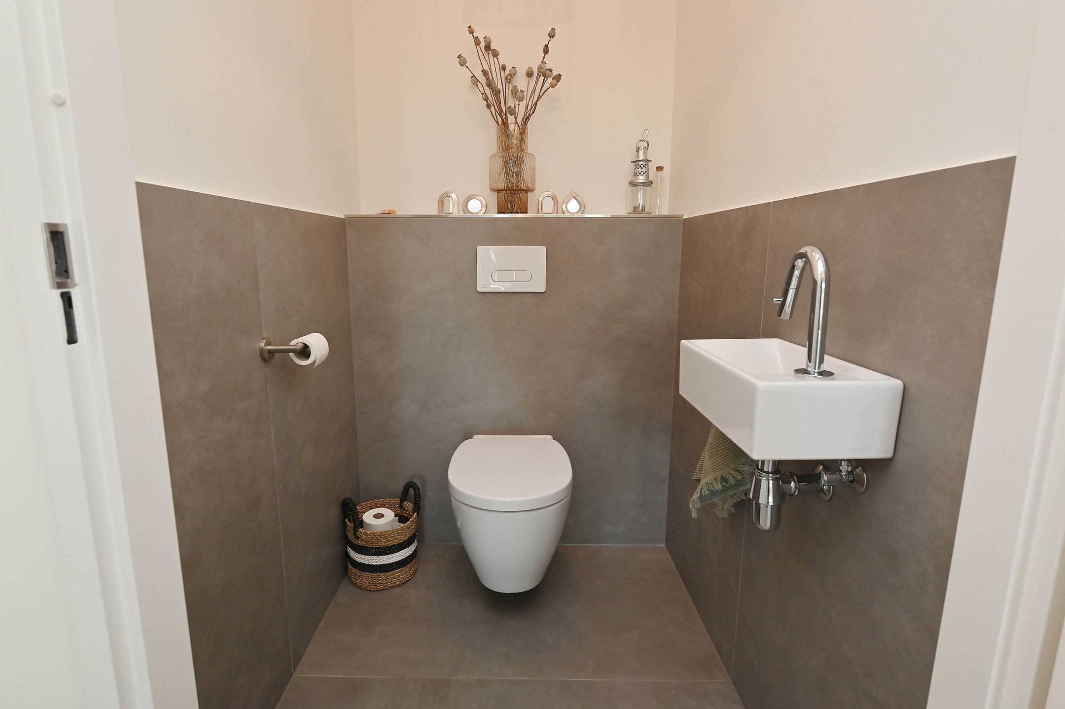 Foto 24 van Industriestraat 256