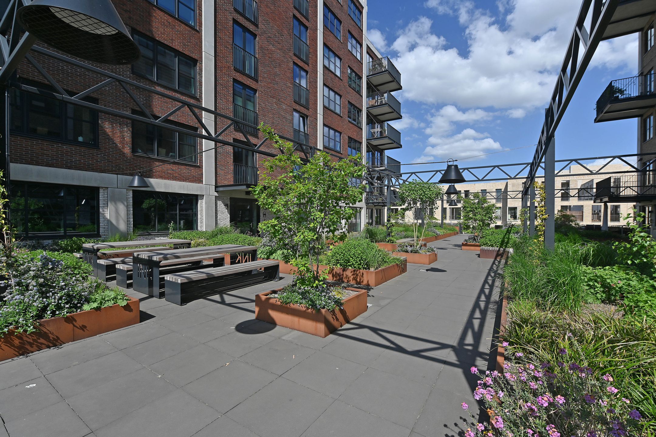 Foto 39 van Industriestraat 256