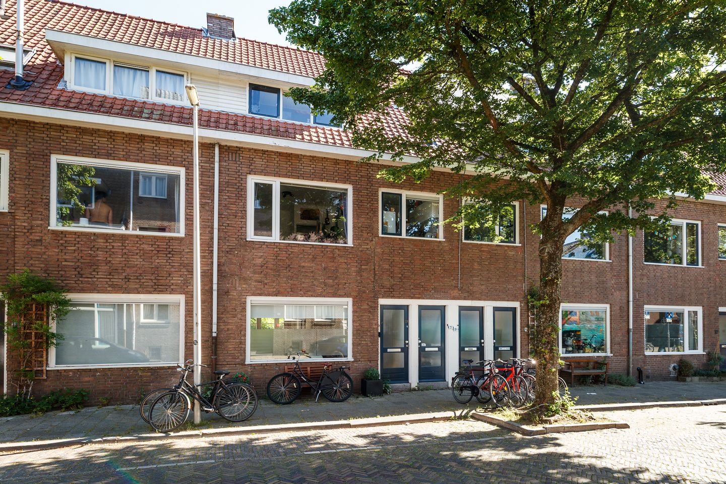 Foto 1 van Esdoornstraat 21-1