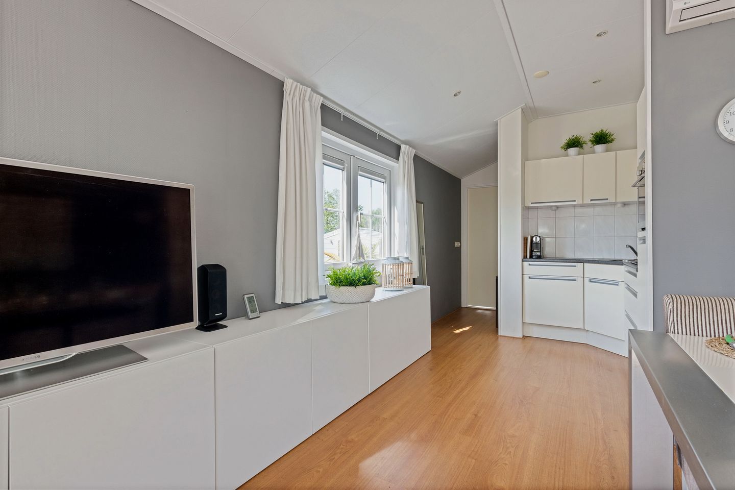 Foto 19 van Bloklaan 22-AWT05