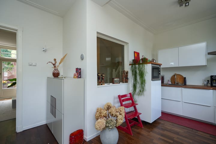 Photo 20 of Ruisdaelstraat 28