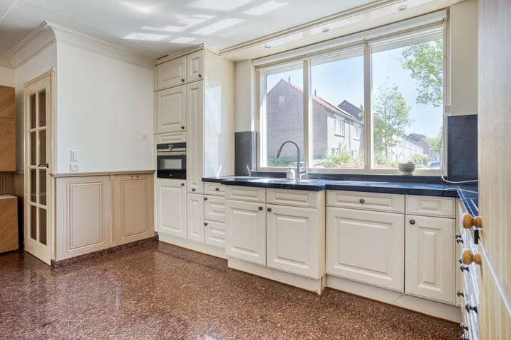 Foto 14 van Den Bult 10