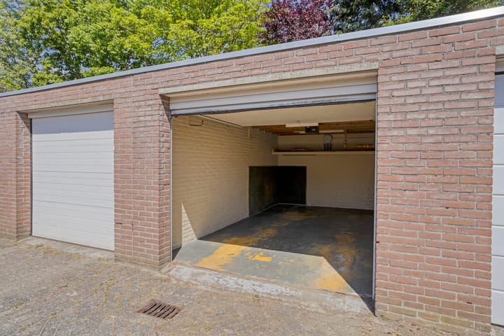 Foto 34 van Den Bult 10