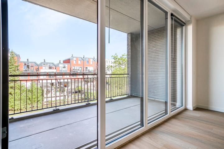 Photo 11 of Kromhout 49