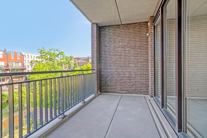 Photo 12 of Kromhout 49