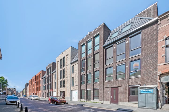 Photo 29 of Kromhout 49