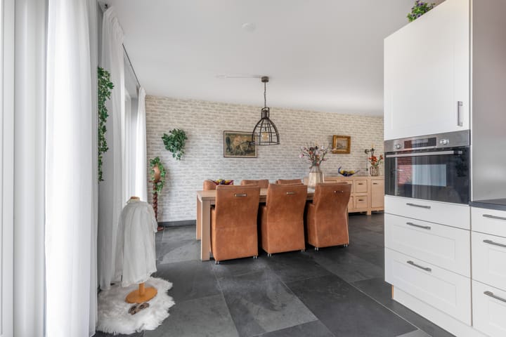 Foto 15 van Beverwijkerstraatweg 98