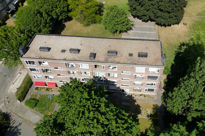 Foto 25 van Rentmeesterlaan 18