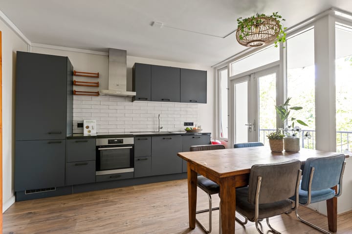 Foto 11 van Commelinstraat 442