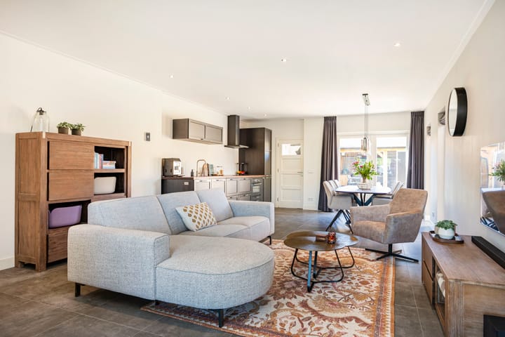 Photo 12 of Magdalenalaan 8