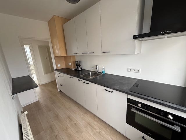 Foto 11 van Trompstraat 17-G