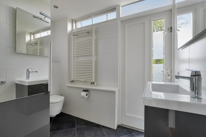 Photo 19 of Braillestraat 25