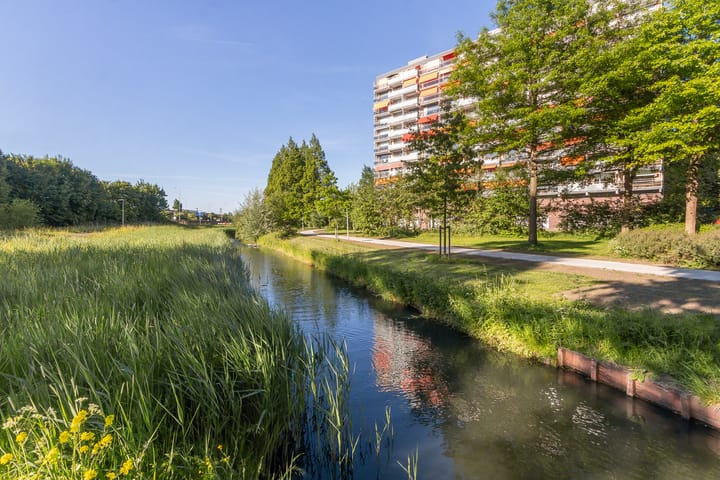 Photo 1 of Zernikelaan 386