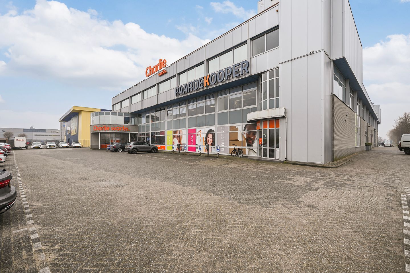Bekijk foto 2 van Rijn 22