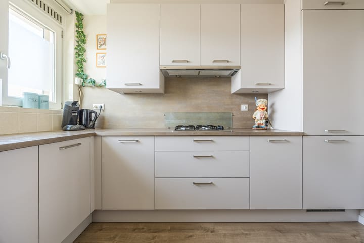 Foto 3 van Mathenessestraat 55-C9