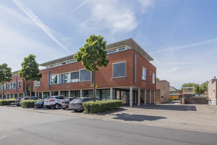 Foto 46 van Mathenessestraat 55-C9