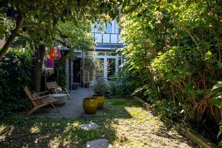 Foto 43 van van Duijvenvoordestraat 53