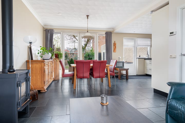 Foto 3 van Anjerlaan 34