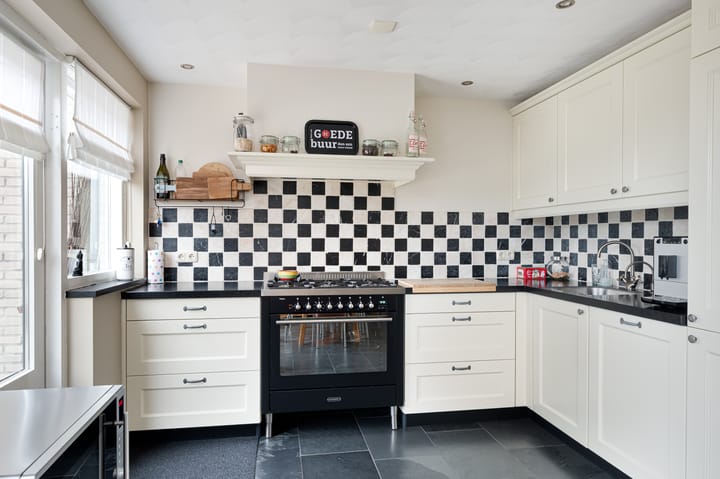 Foto 10 van Anjerlaan 34