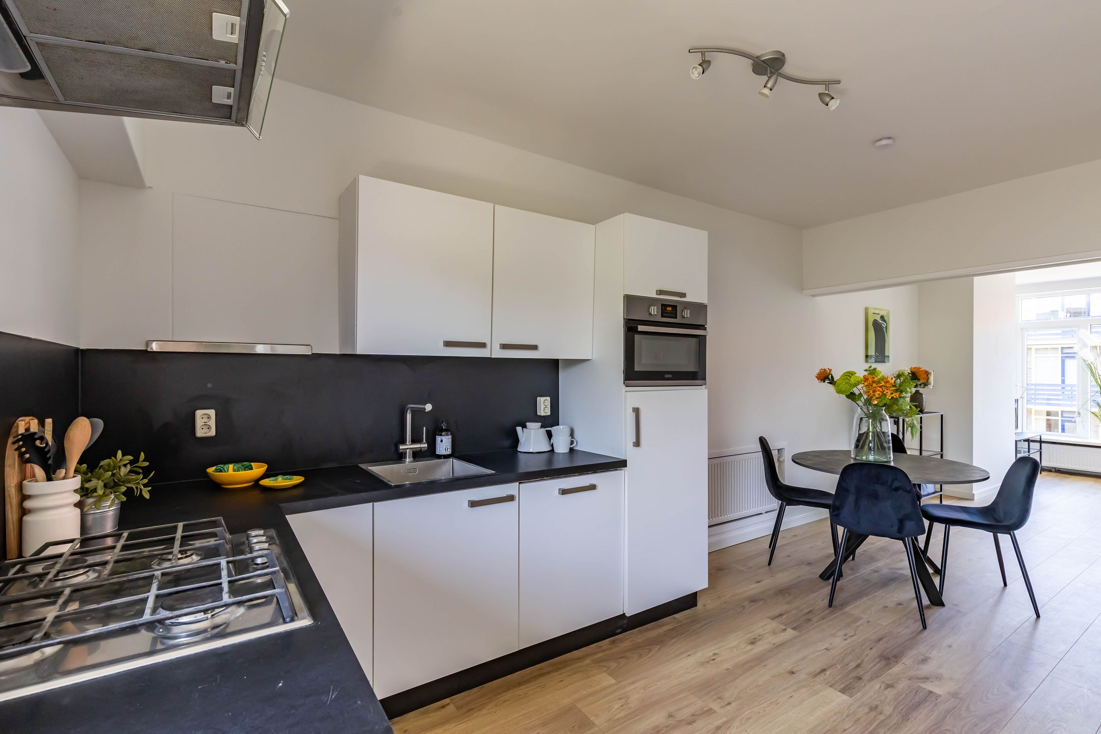 Foto 15 van Kamerlingh Onnesstraat 109