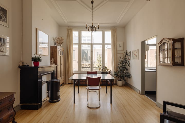 Photo 17 of Valeriusstraat 146-H