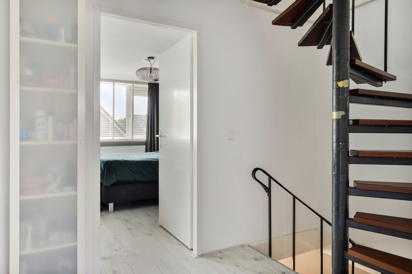 Foto 29 van Zwaanwijk 12