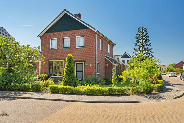 Foto 9 van Emmastraat 18