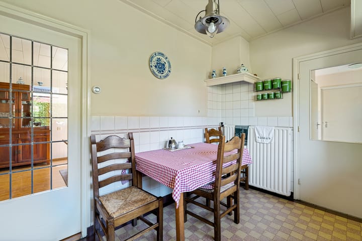 Foto 16 van Emmastraat 18