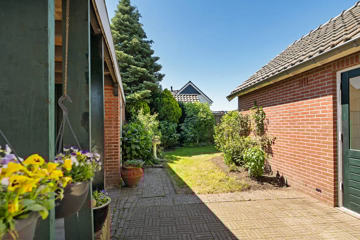 Foto 48 van Emmastraat 18