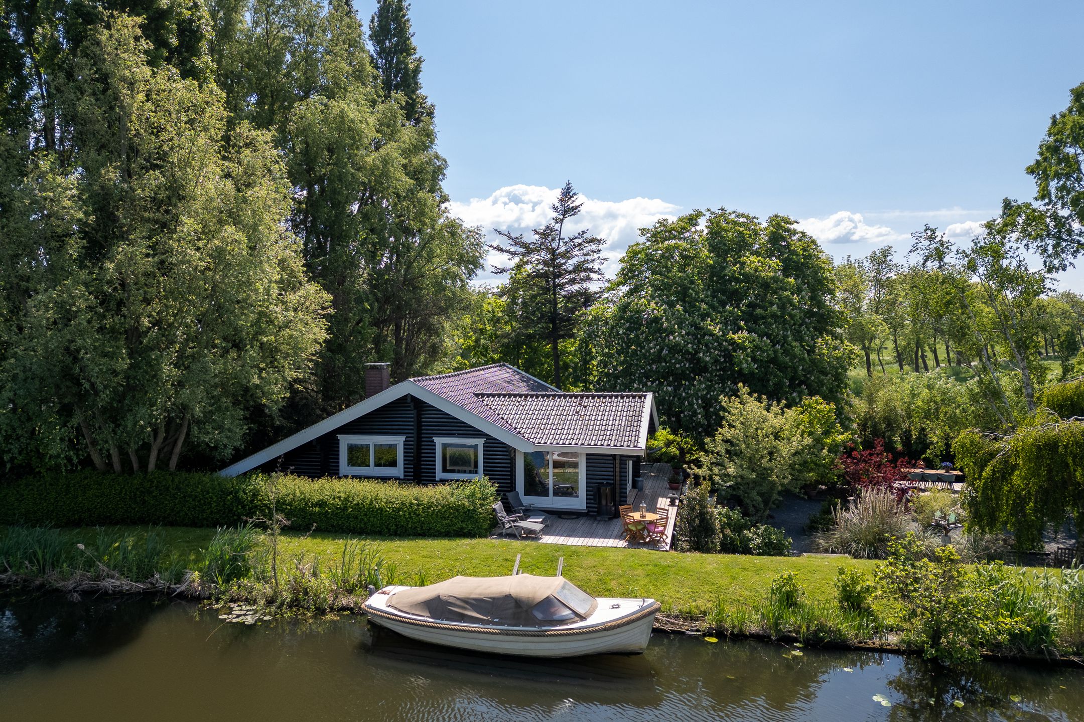 Foto 6 van Oukoop 15