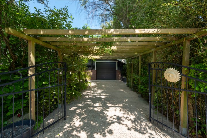 Foto 8 van Oukoop 15