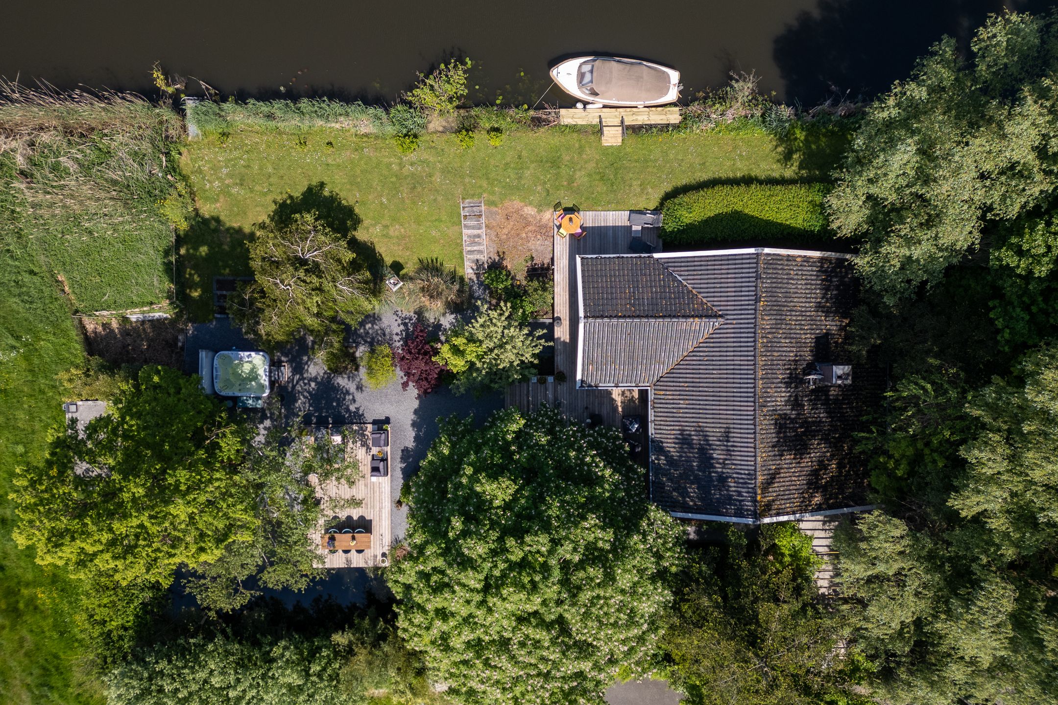 Foto 45 van Oukoop 15