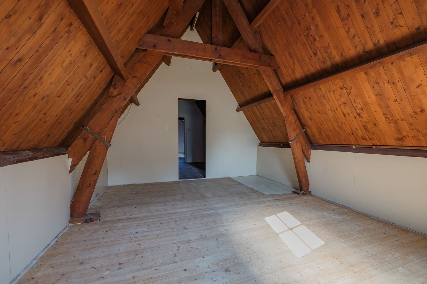 Foto 29 van Hoofdbuurtstraat 5