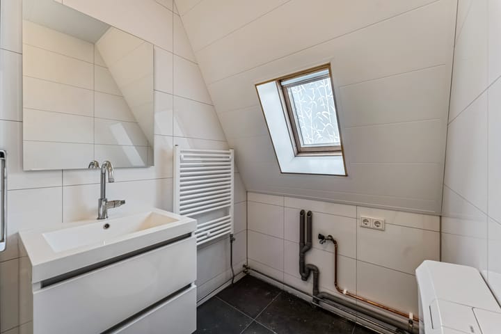 Foto 12 van Van Deventerstraat 12-A