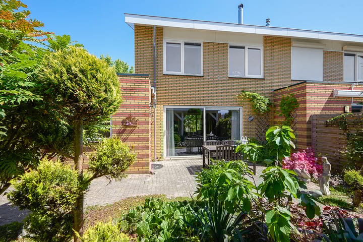 Photo 1 of Laan van Loevestein 21