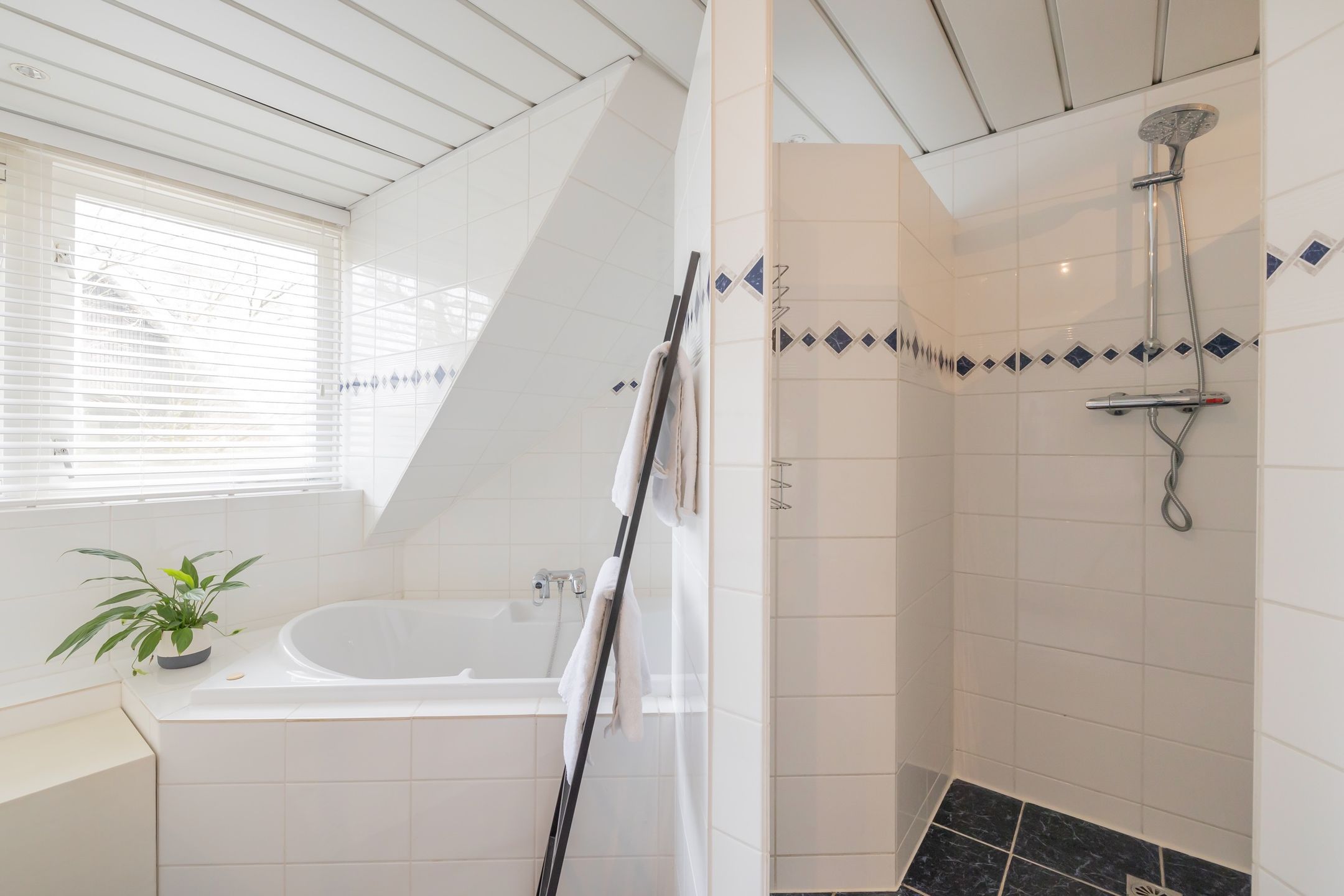 Photo 51 of Kooikersweg 5