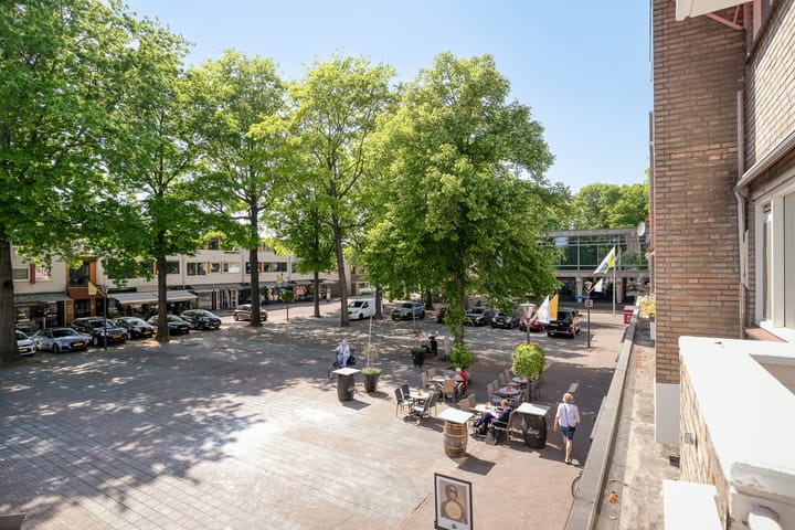 Foto 20 van Raadhuisplein 17