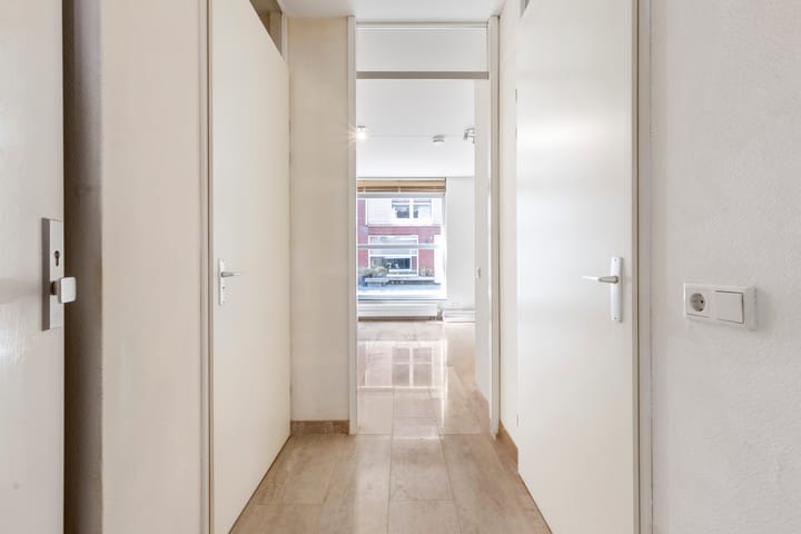 Foto 9 van Adriaan Paulenstraat 1