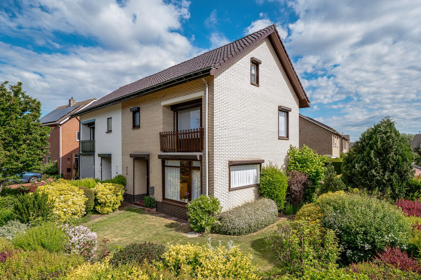 Foto 1 van Ds J A Visserstraat 29