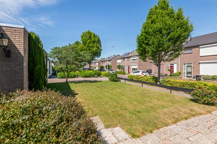 Photo 28 of Seringenstraat 10