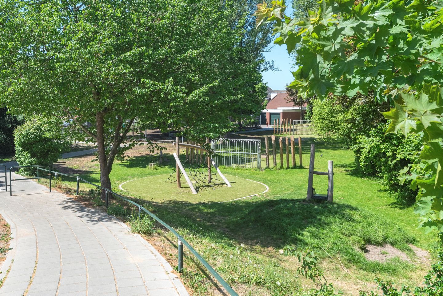 Photo 35 of Zeestraat 47