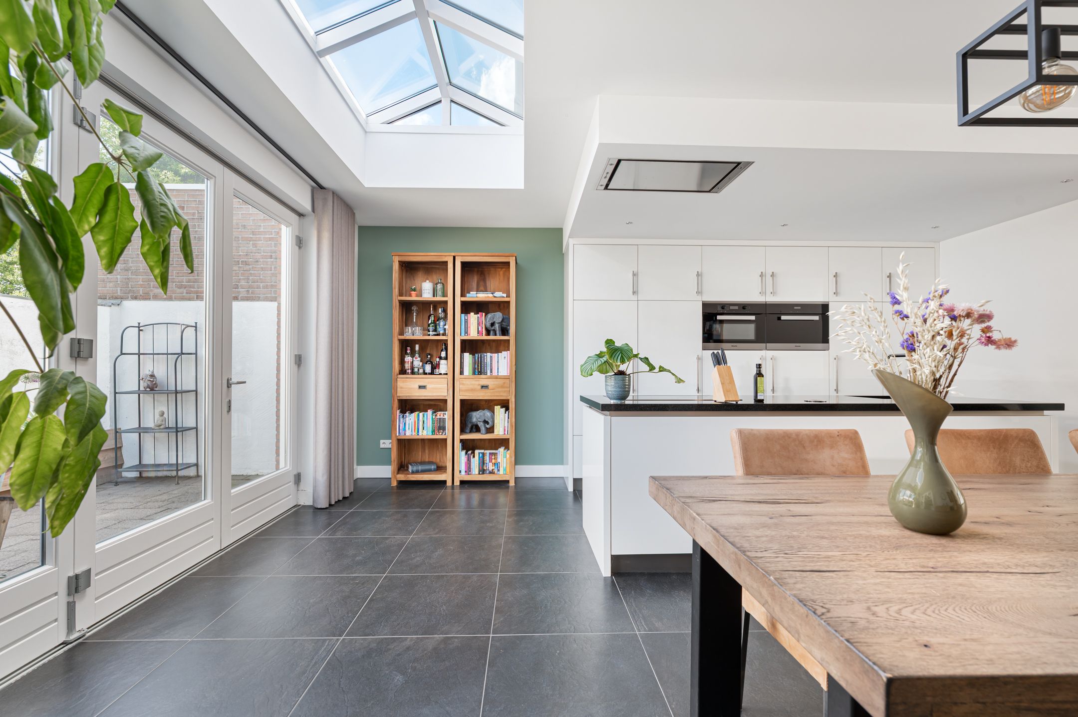 Photo 12 of Hertog Janstraat 35