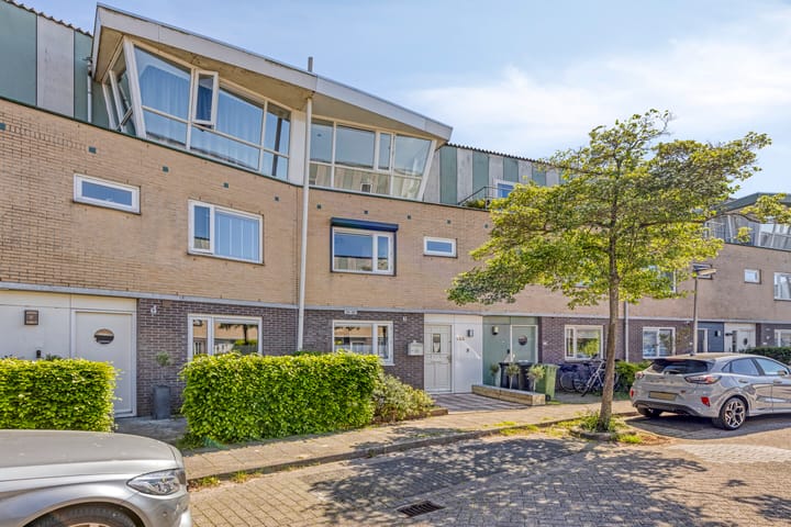 Foto 5 van Bisschop Romerostraat 132