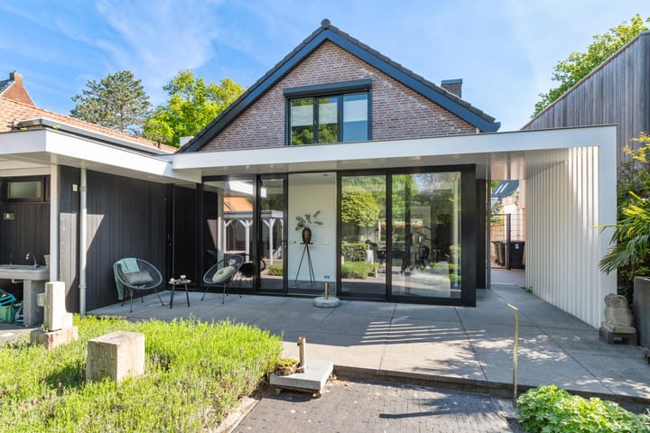 Foto 1 van Dokter van Peltlaan 50