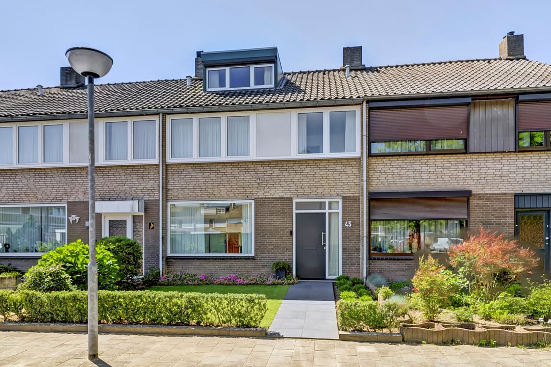 Foto 1 van Graaf Hendrik van den Bergstraat 45