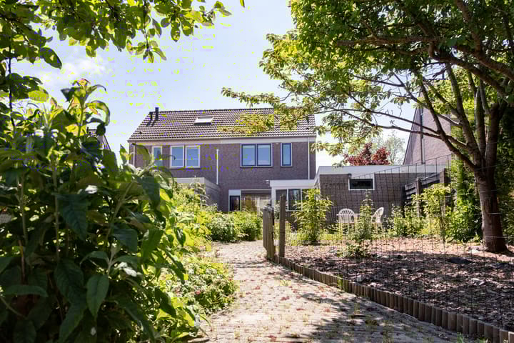 Photo 41 of De Weed 19