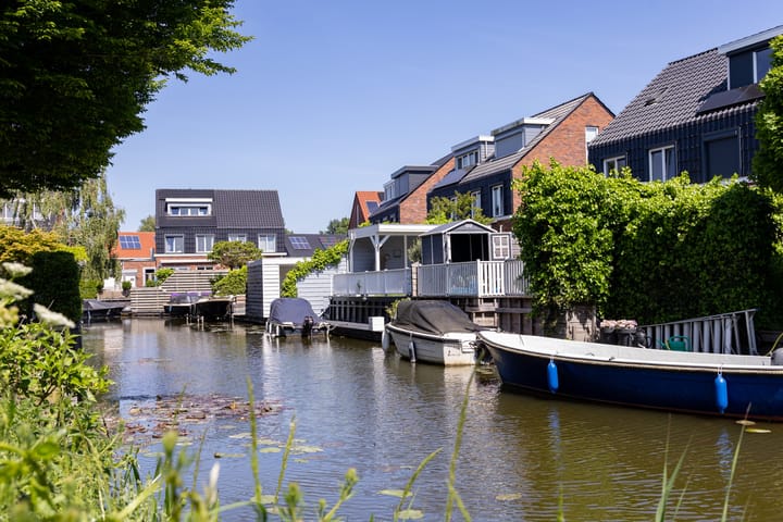 Photo 45 of De Weed 19